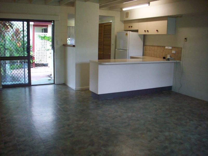 4/4 Maytown Close, Manoora QLD 4870