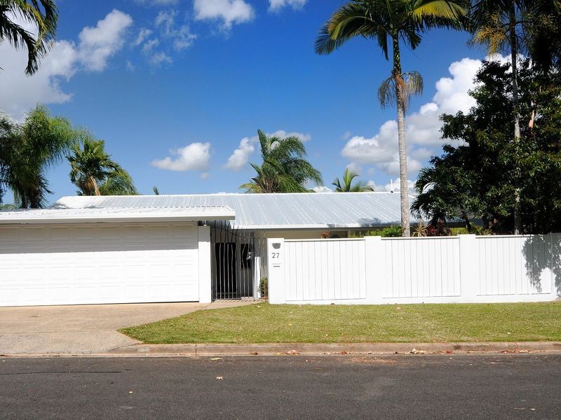 27 Hutchinson Street, Edge Hill QLD 4870