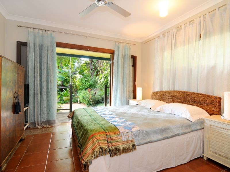 2 Jagera Close, Kamerunga QLD 4870