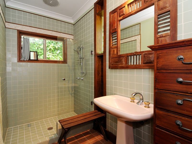 2 Jagera Close, Kamerunga QLD 4870