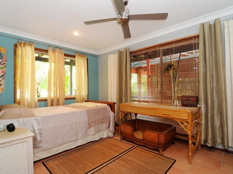 2 Jagera Close, Kamerunga QLD 4870