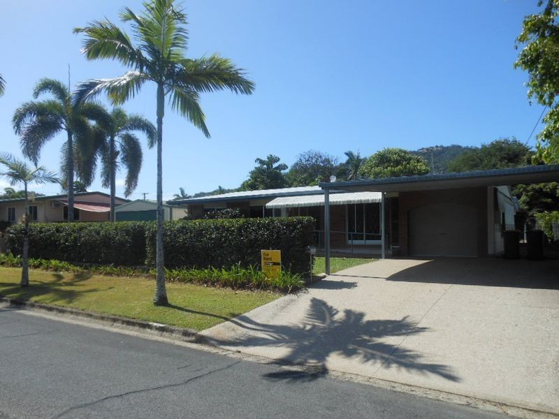 36 Purbeck Place, Edge Hill QLD 4870