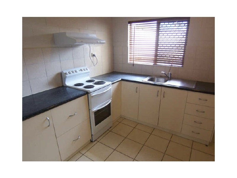 1/322 Pease Street, Edge Hill QLD 4870