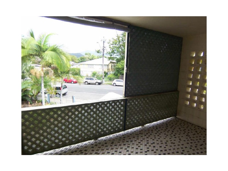 1/322 Pease Street, Edge Hill QLD 4870