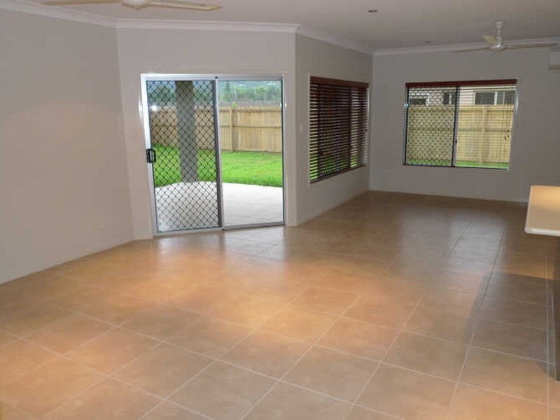 21 Hetherton Street, Smithfield QLD 4878
