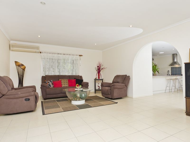 1302 Pine Creek Road, Cairns QLD 4870