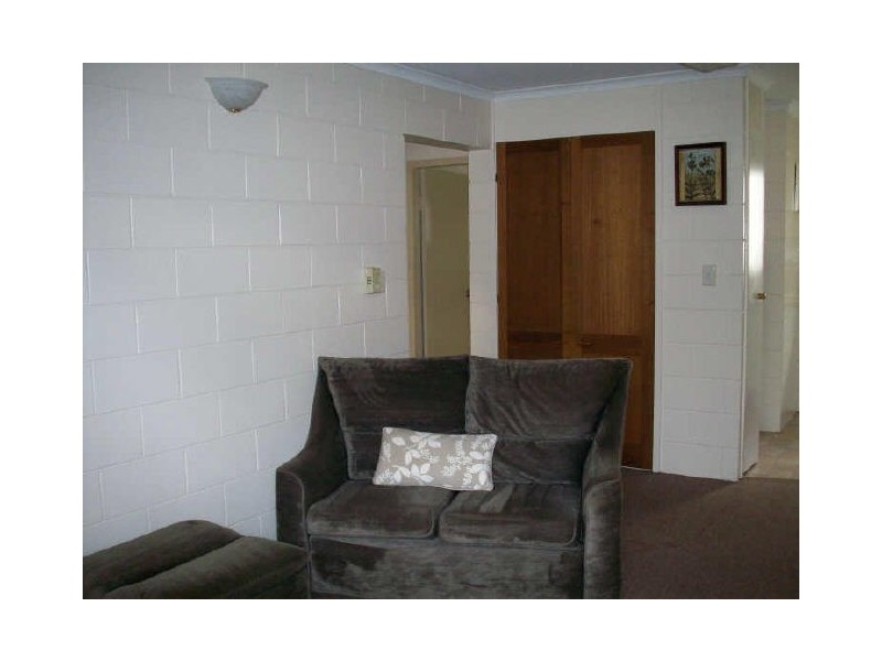 11/235 McLeod Street, Cairns North QLD 4870