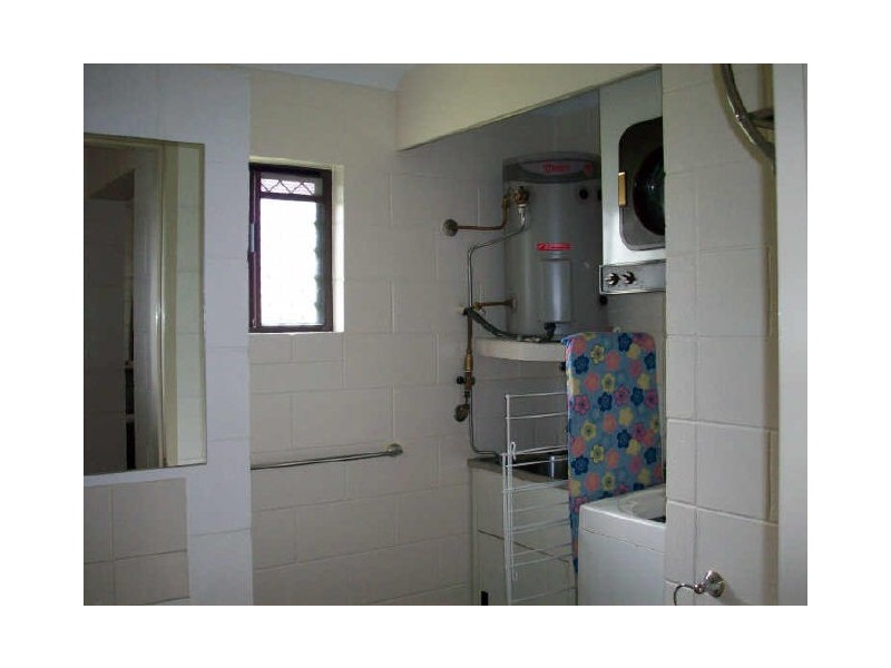 11/235 McLeod Street, Cairns North QLD 4870