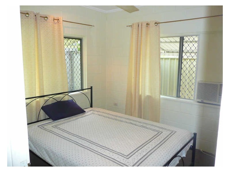 8/165 Mayers Street, Manunda QLD 4870