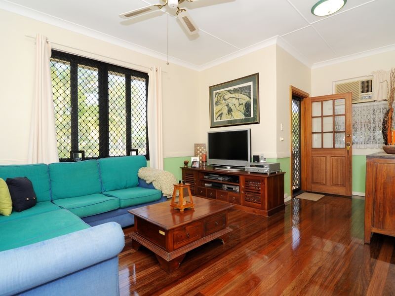 90 Hoare Street, Manunda QLD 4870