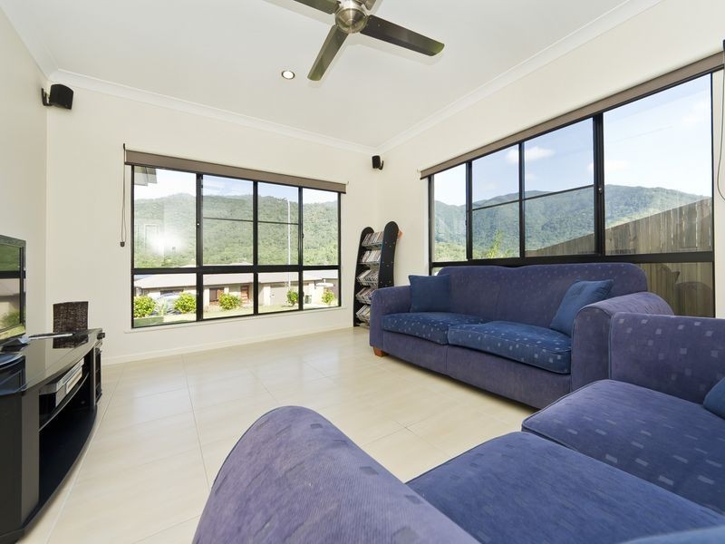 11 Willoughby Close, Redlynch QLD 4870