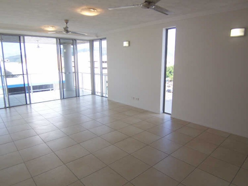 Cairns QLD 4870