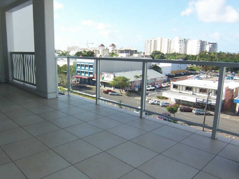 Cairns QLD 4870