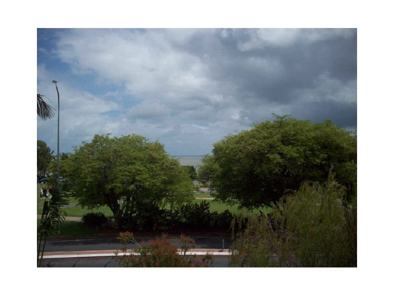 13/161 The Esplanade, Cairns QLD 4870