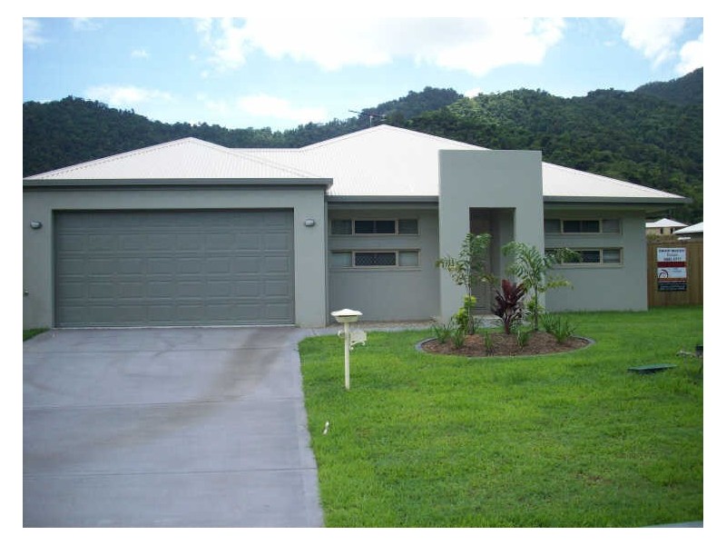6 Daykin Close, Redlynch QLD 4870