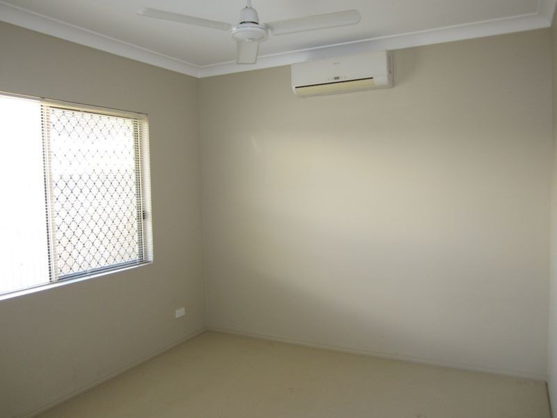 6 Daykin Close, Redlynch QLD 4870