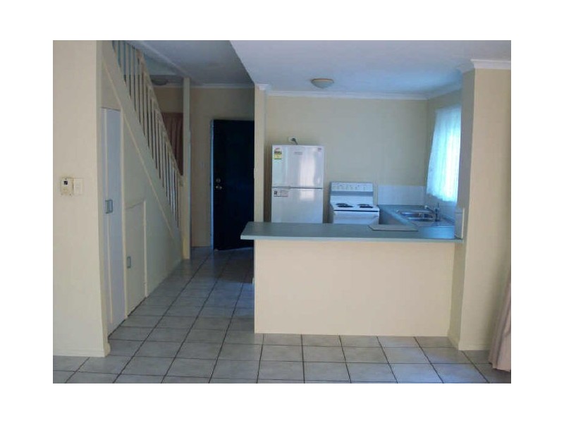 8/36 Springfield Crescent, Manoora QLD 4870