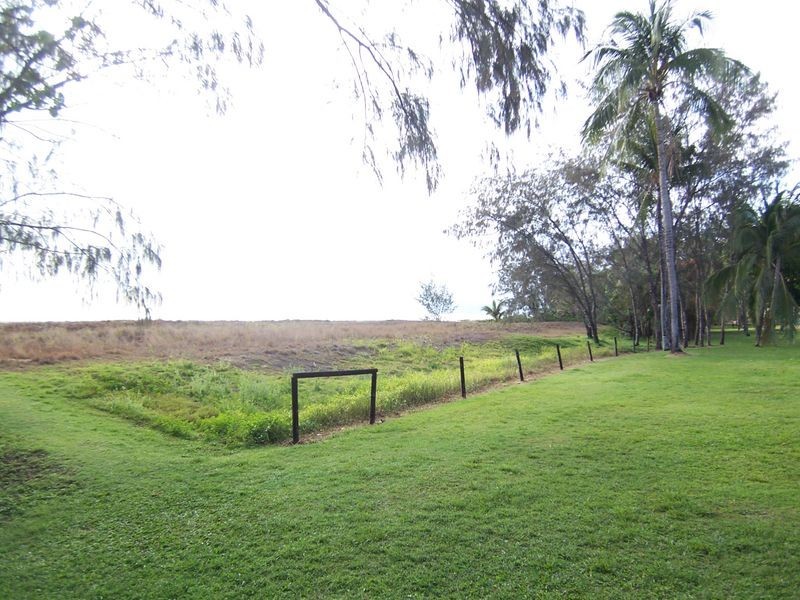 1/41 Sims Esplanade, Yorkeys Knob QLD 4878