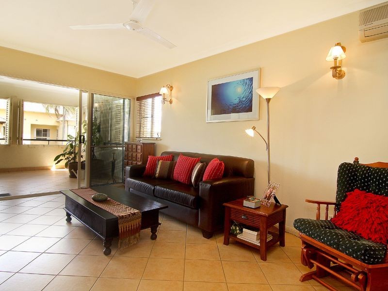 410/2 Greenslopes Street, Cairns North QLD 4870