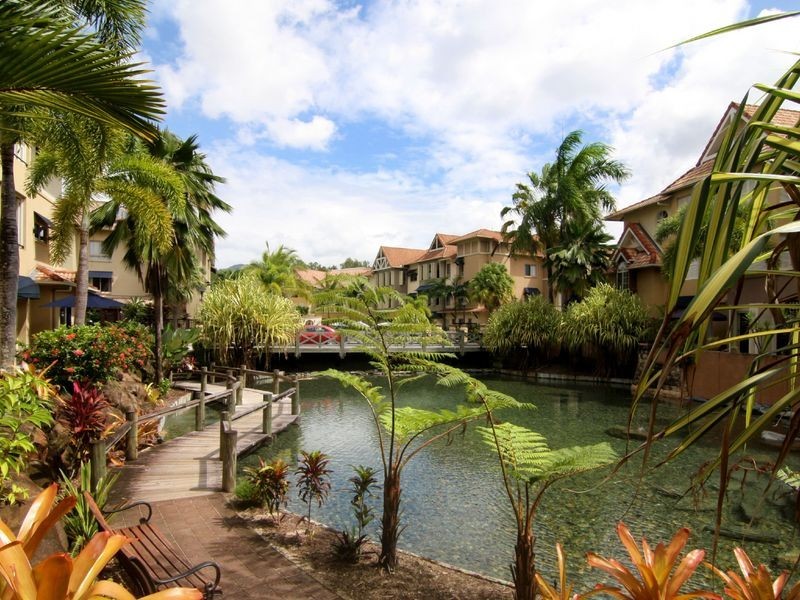 410/2 Greenslopes Street, Cairns North QLD 4870