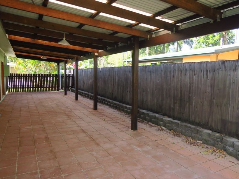 17 Gardiner Close, Brinsmead QLD 4870