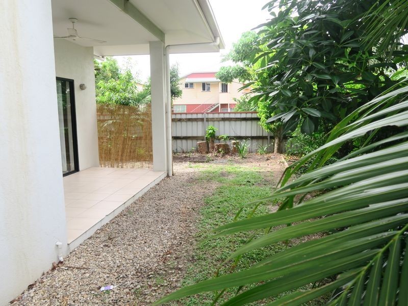 2/157 Martyn Street, Manunda QLD 4870