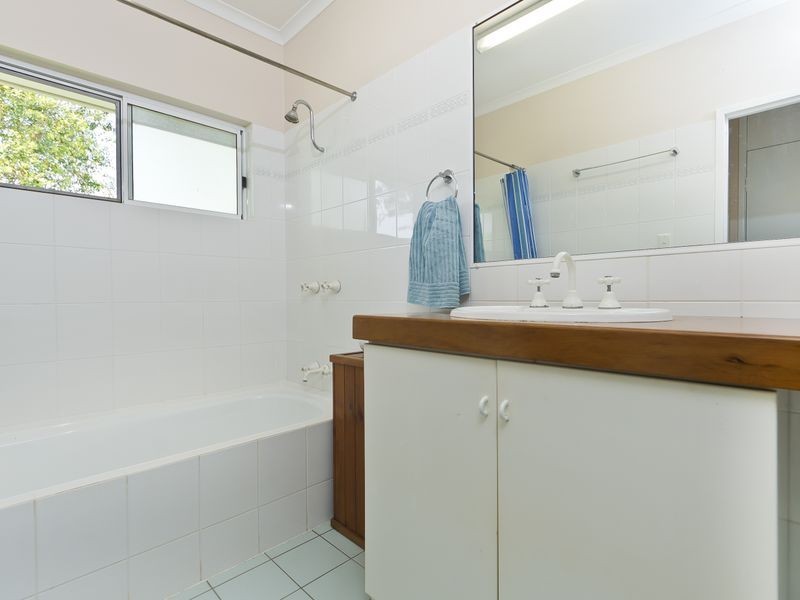 16A Arizona Crescent, White Rock QLD 4868