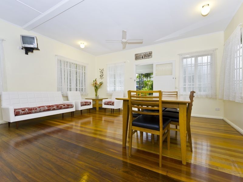 10 Atkinson Street, Manunda QLD 4870