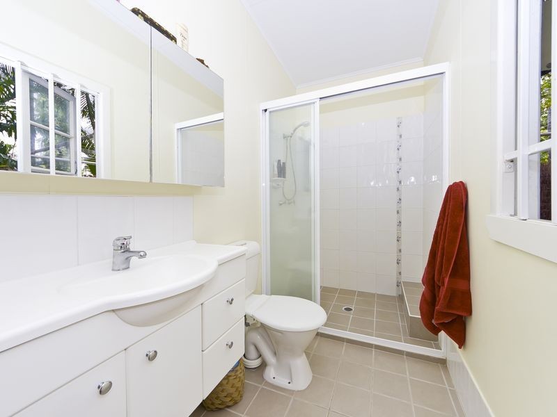 10 Atkinson Street, Manunda QLD 4870