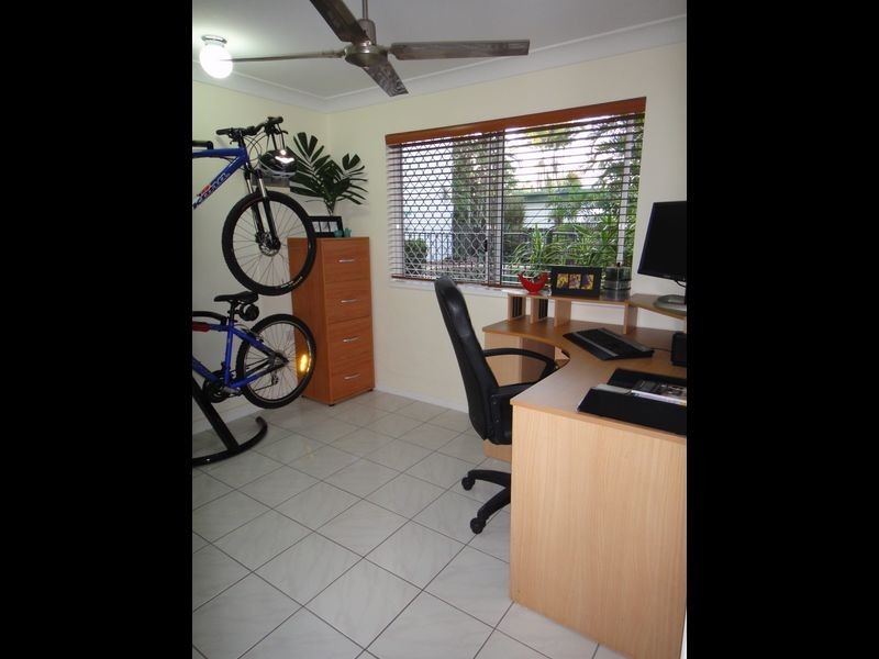 2/19 Grantala Street, Manoora QLD 4870