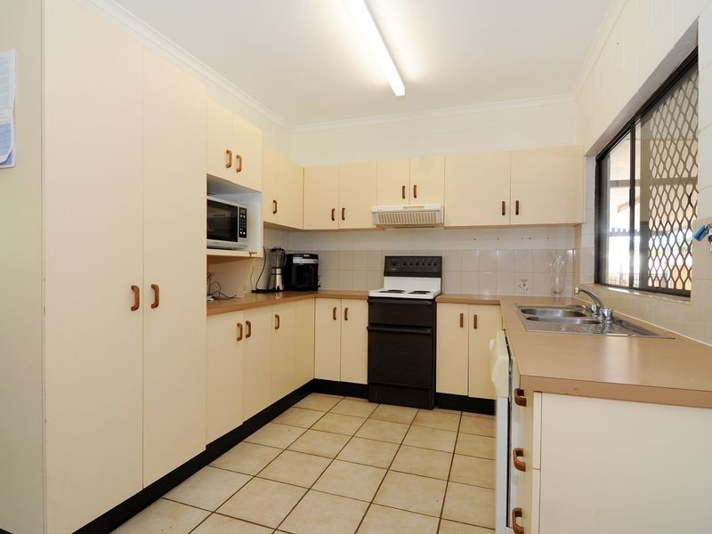 29 Slathiel Street, Brinsmead QLD 4870