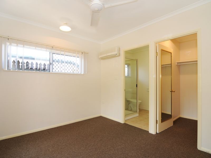 18 Opaline Close, Brinsmead QLD 4870