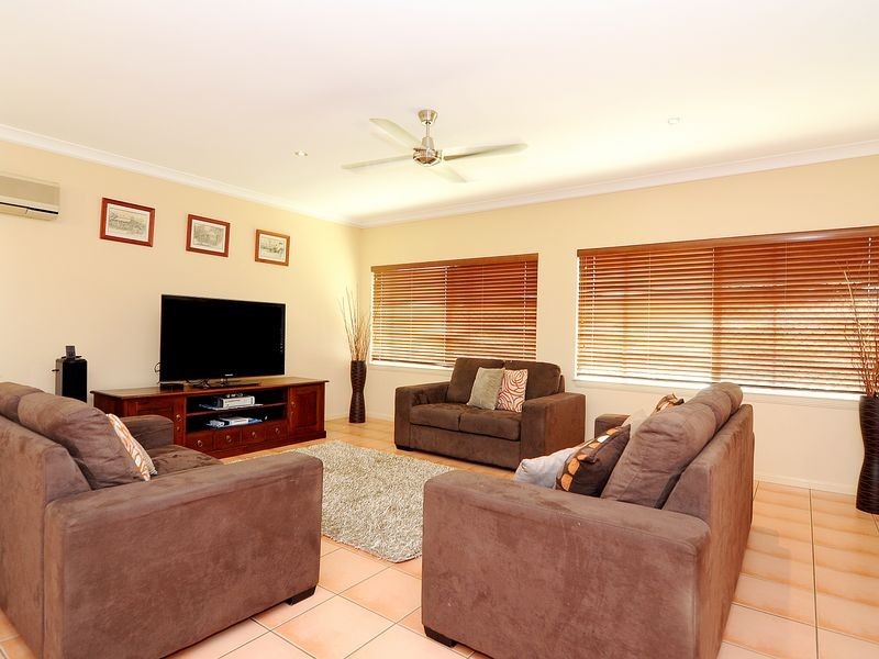 7 St Albans Close, Brinsmead QLD 4870