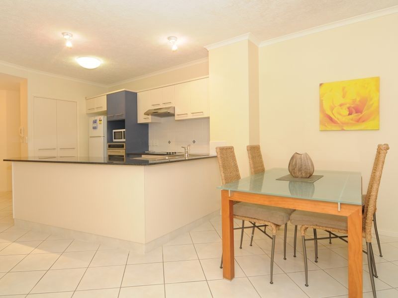21/275 Esplanade, Cairns QLD 4870