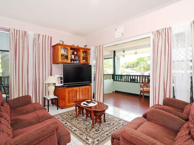 57 Clarke Street, Manunda QLD 4870