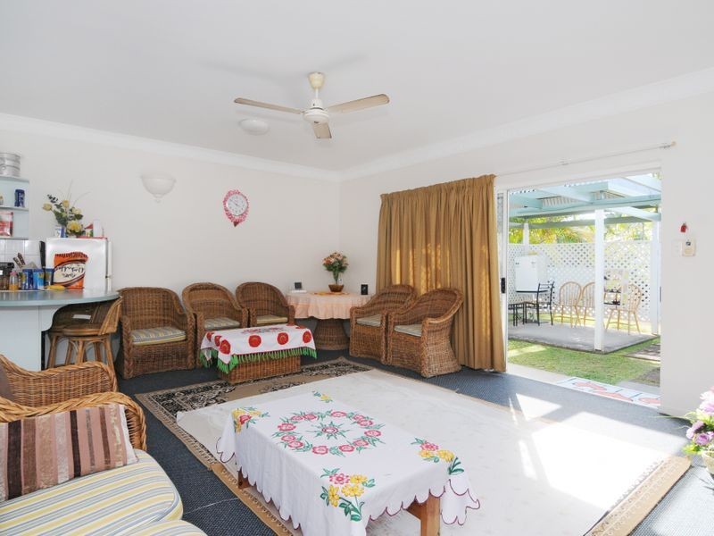 12/60 Swallow Street, Mooroobool QLD 4870