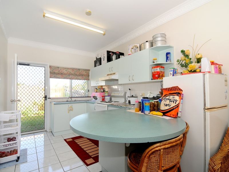 12/60 Swallow Street, Mooroobool QLD 4870