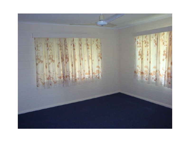 31 Agate Street, Bayview Heights QLD 4868