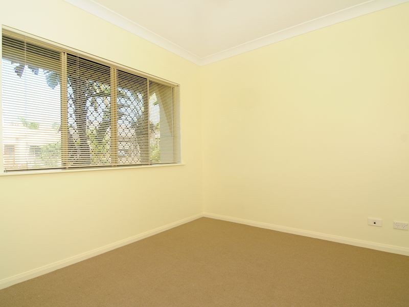 22 Chesterfield Close, Brinsmead QLD 4870