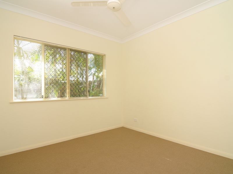 22 Chesterfield Close, Brinsmead QLD 4870