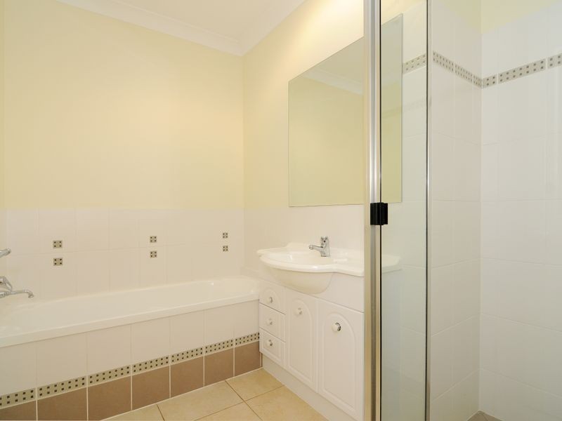 22 Chesterfield Close, Brinsmead QLD 4870