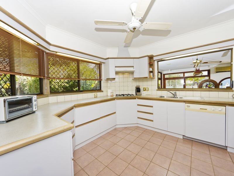3 Ribbon Close, Clifton Beach QLD 4879