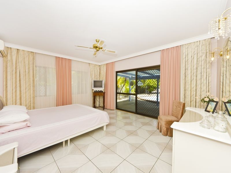 3 Ribbon Close, Clifton Beach QLD 4879