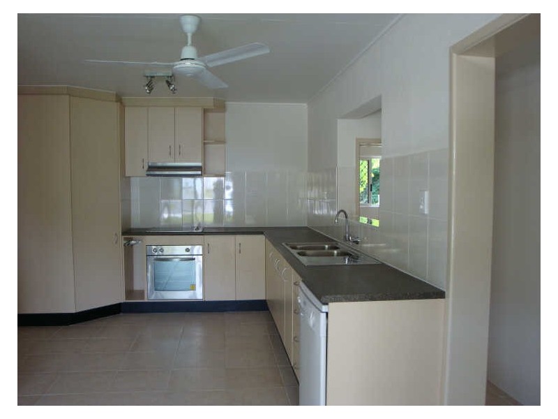 8 Matador Close, Bayview Heights QLD 4868