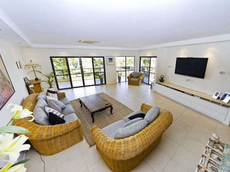 17/281 Esplanade, Cairns North QLD 4870