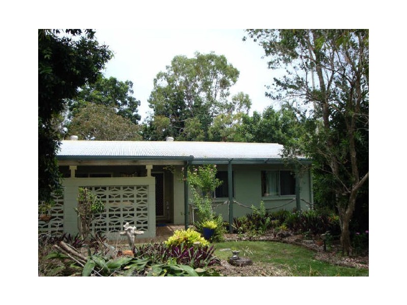 4 Monica Close, Holloways Beach QLD 4878