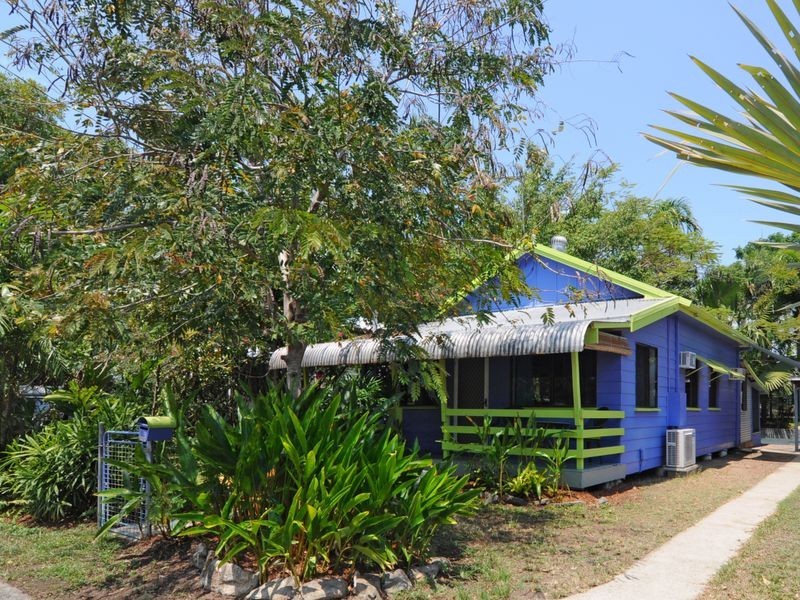 53 Marshall Street, Machans Beach QLD 4878