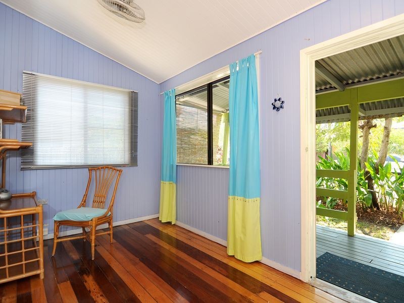 53 Marshall Street, Machans Beach QLD 4878