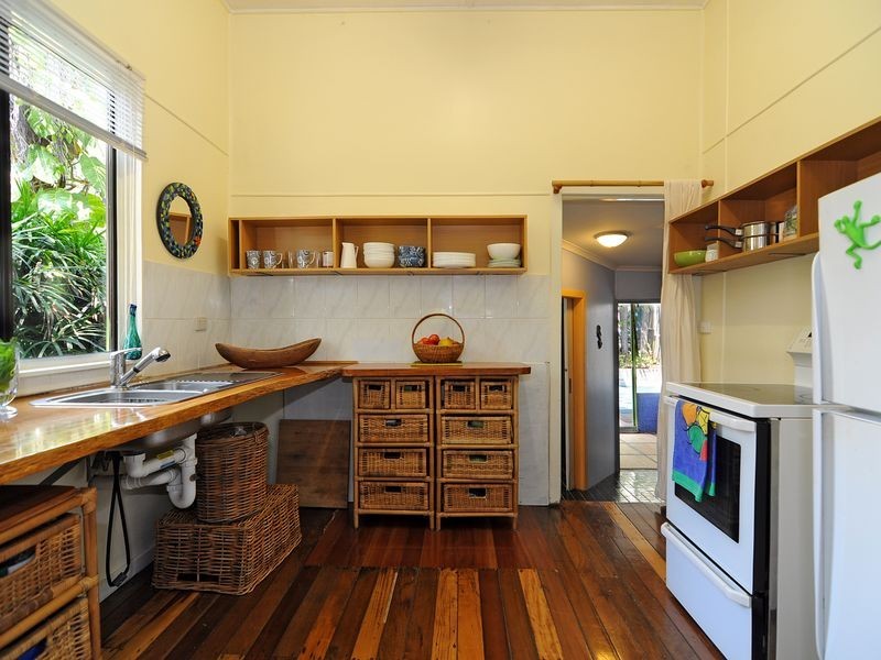 53 Marshall Street, Machans Beach QLD 4878