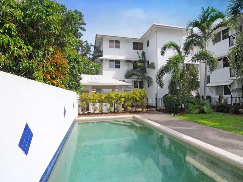 6/18 Smith Street, Cairns North QLD 4870